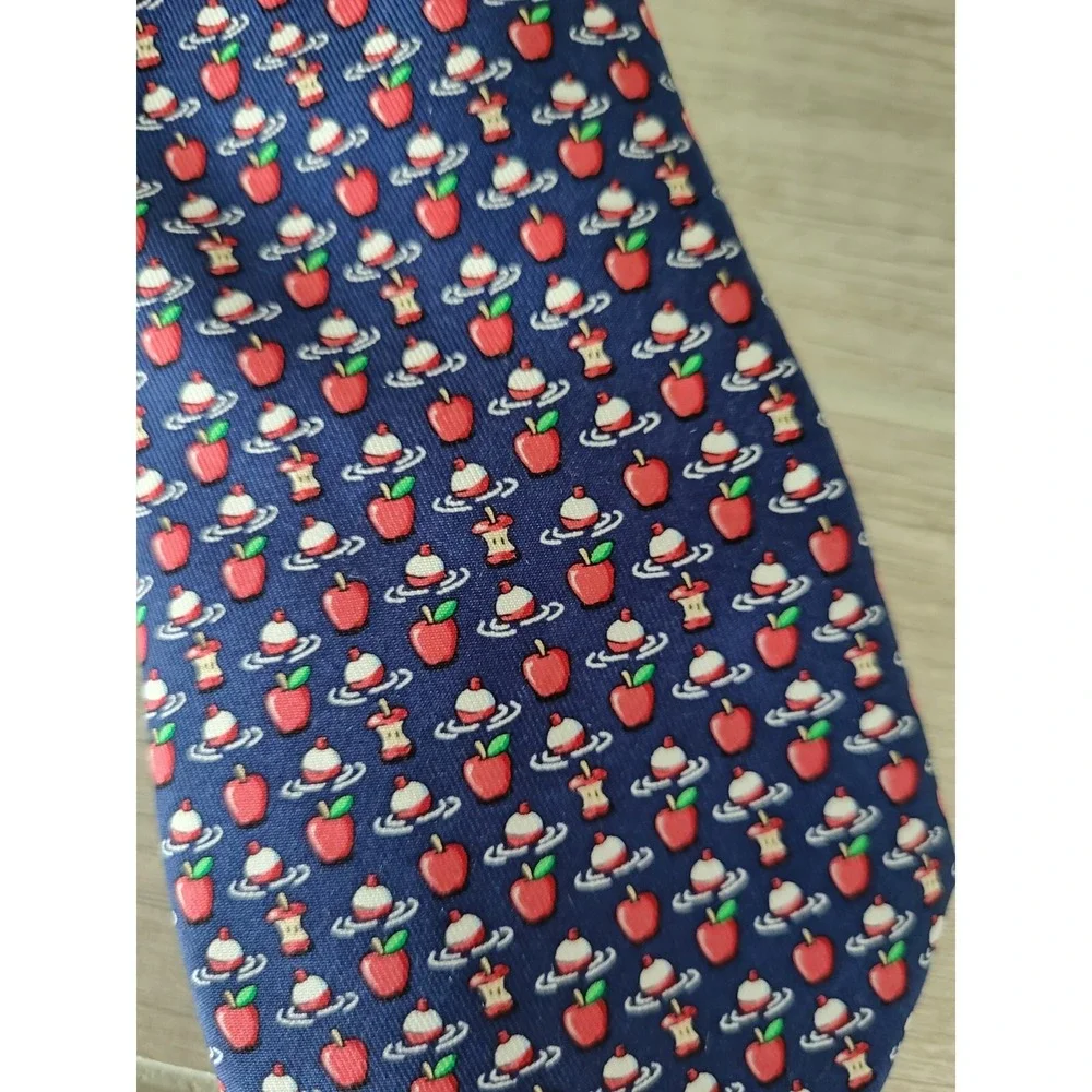 Vineyard Vines Boys Silk Bobbing for Apples Neck Tie New